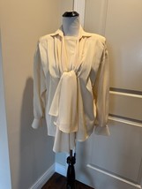Gianfranco Ferre Cream Silk Front Tie Scarf Blouse Italy SZ 6 EUC Vintage - $8,312.66 MXN