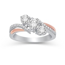 3.50CT Rotondo LC Moissanite Tre Stone Engagement Ring 14K Placcato Oro Bianco - £182.87 GBP