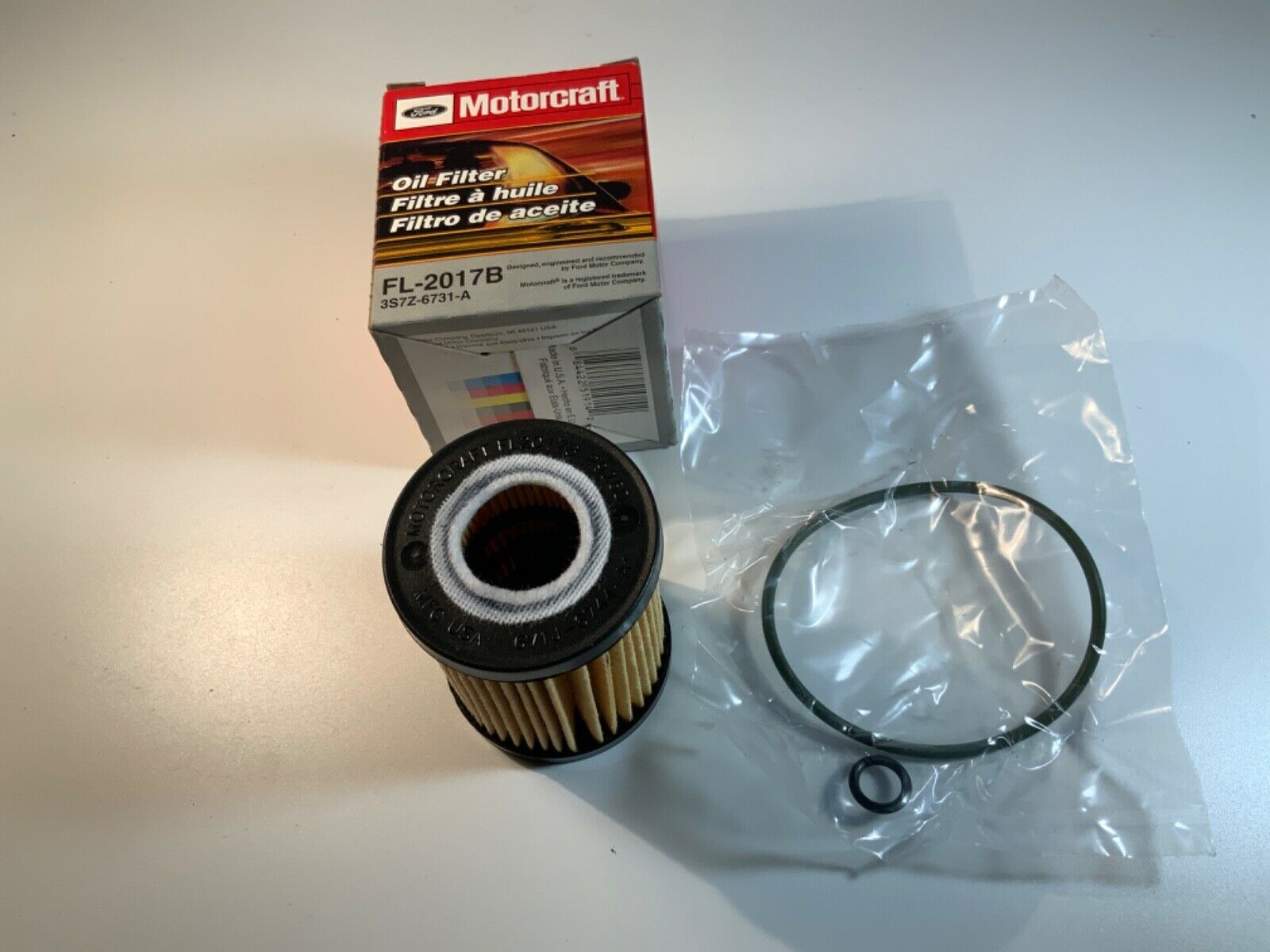 MOTORCRAFT FL-2017B ENGINE OIL FILTER NEW - $9.50