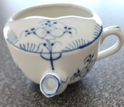 Vintage ~ Ceramic ~ Blue &amp; White ~ Medical Feeding/Drinking Pot ~ Invali... - £35.14 GBP