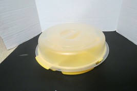 Vintage Rubbermaid Servin Saver Yellow Vegetable Dip Tray Carrier #0259 - £16.83 GBP