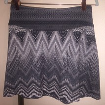 Lovely prAna 18&quot; Gray Feather Skirt Sz Small - Casual/Athletic - £29.24 GBP