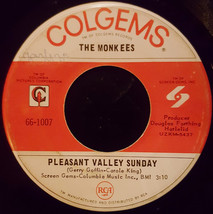 Pleasant Valley Sunday / Words [Vinyl] - £23.66 GBP