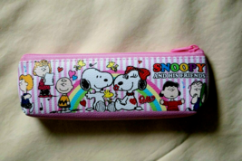New Authentic Peanuts Japan Snoopy Rainbow Pink Zipper Pen Case Pouch Bag 7&quot; - £3.92 GBP