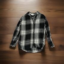 Old Navy Boyfriend Black White Plaid Shirt Women’s Small Grunge Outdoor ... - $9.90