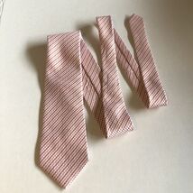 Van Heusen Multicolor- Red/orange Print Pointed Tie, Silk Blended - $163.59 MXN