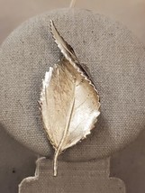 Vintage Silver Tone Leaf Brooch Pin - £5.98 GBP