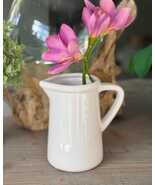 Small Classic White Ceramic Jug - $425.64 MXN