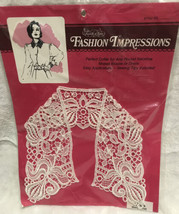 Vtg White  Touch Of Lace Women’s  Round  Neckline Collar Dress Blouse Se... - $746.03 MXN