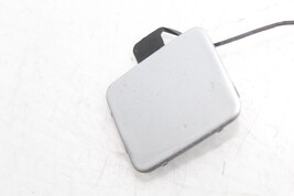 06-08 BMW E90 E91 325I 328I FRONT BUMPER TOW HOOK COVER CAP E6169 image 6