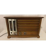 Vintage 1960s Zenith Long Distance Am/Fm Radio Model N731 - $133.64