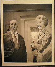 ALFRED HITCHCOCK,JANET LEIGH (PSYCHO) ORIGINAL VINTAGE ON THE SET PHOTO ... - £252.43 GBP