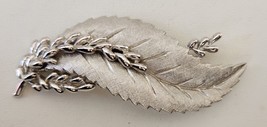 CROWN TRIFARI Brooch Pin Brushed Silver Tone Leaf Berries 3 1/2&quot; Tall Vintage - £29.87 GBP