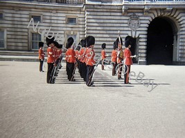 1955 Queen&#39;s Guard Buckingham Palace London England Red-Border Kodachrome Slide - £3.88 GBP