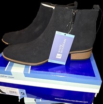 White Mountain Women&#39;s Suede Leather Side Zip Ankle Bootie Sz 9 Black - $27.99