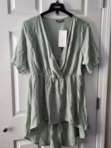 BloomChic NWT Women&#39;s Green Surplice Short Sleeve Hi-Low Tunic Top Size ... - £15.02 GBP