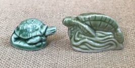 Vintage Wade Whimsies Green Turtle Figurine Set Of Two Miniature Tortoise - £4.78 GBP