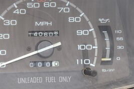1989 Isuzu 2.6L TF Pickup Speedometer Instrument Gauge Cluster w/ Tach Oil Batt image 4