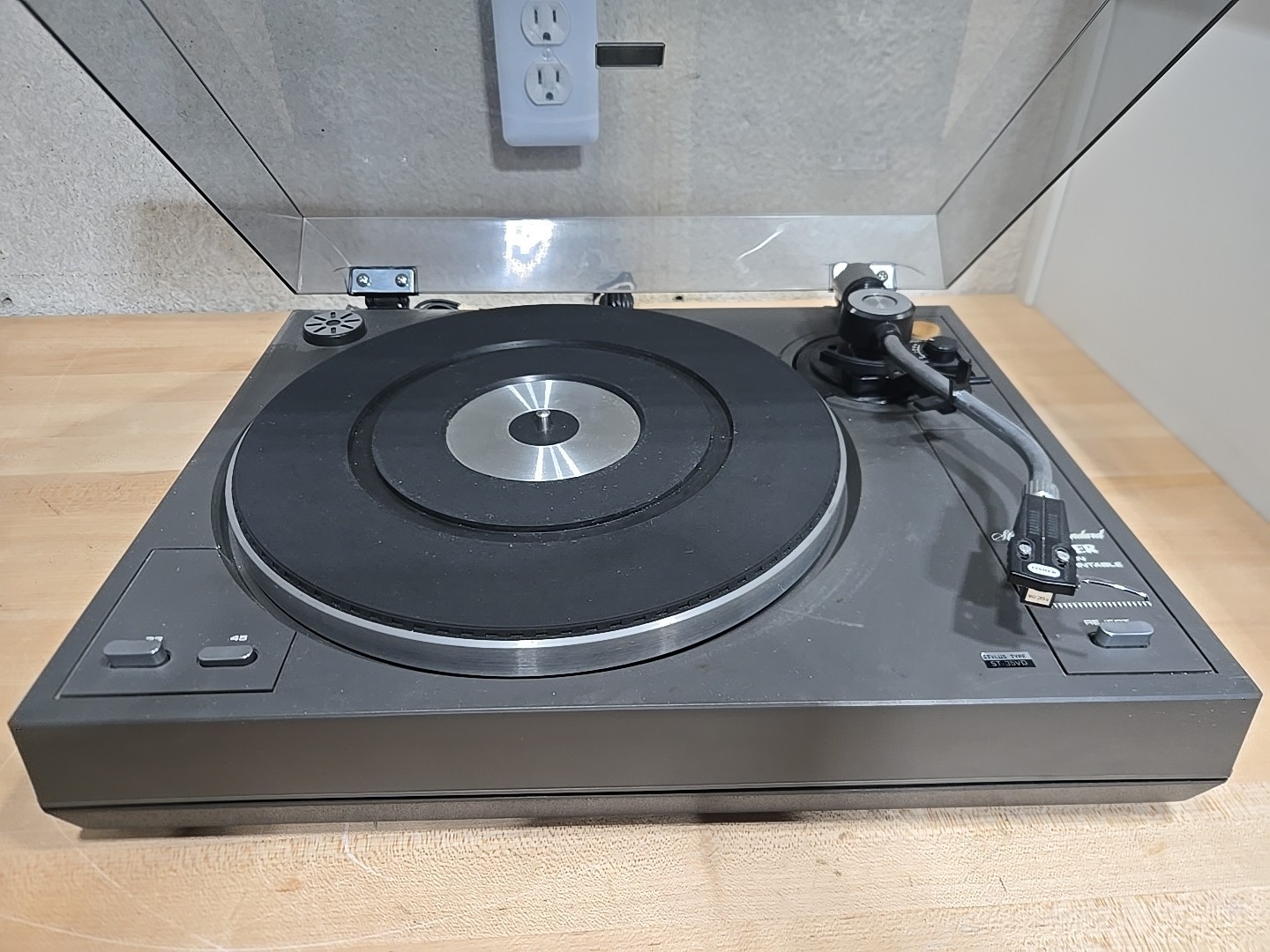 Vintage MT-6210 FISHER STEREO TURNTABLE MG-35V Cartridge Record Player Tested  			