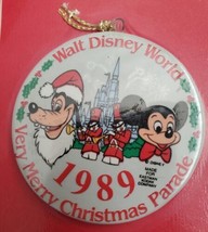 Vintage 1989 Walt Disney World Very Merry Christmas Ornament Parade Souvenir New - $9.90