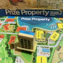 Prize Property Game Piece Ski Casino Building Blue Milton Bradley 1974 - $3.95