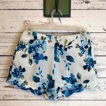 Gloss scalloped floral shorts with pockets - $15.15
