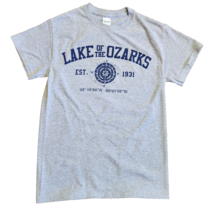 Lake of the Ozarks t shirt Gray Mens Small Short Sleeve Compass Vacation... - $12.99