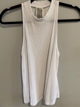 FREE PEOPLE Tank Top NWOT-White Flowy Textured Poly/Rayon RET$48 Small - £10.60 GBP