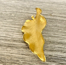 Giovann Gold Leaf Tone Brooch 2 1/2” Pin - £8.84 GBP