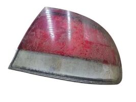 Passenger Right Tail Light Outer Fits 93-97 MAZDA 626 320609 - $360.97 MXN