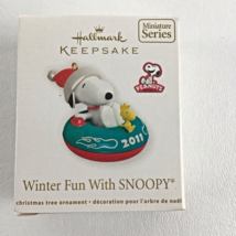 Hallmark Keepsake Miniature Ornament Peanuts Gang Winter Fun With Snoopy 2011 - £22.91 GBP