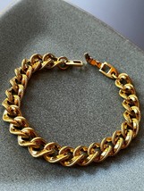 Napier Signed Classy Etched Goldtone Curb Link Bracelet – 7 inches long x nearly - £9.73 GBP