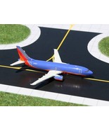 Southwest Boeing 737-300 N330SW GeminiJets GJSWA460 Scale 1:400 RARE - $1,686.29 MXN