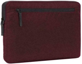 Incase Compact Nylon Sleeve for 15-Inch MacBook Pro Thunderbolt 3  - Mulberry - £13.23 GBP