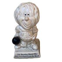Vintage 1971 R. &amp; W. Berries Co. Bowling Figurine &quot;Old Bowlers Never Die... - $214.73 MXN