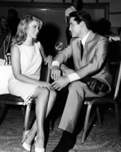 Elvis Presley holds hands with Ann-Margret on set Viva Las Vegas 24x36 poster - £23.20 GBP