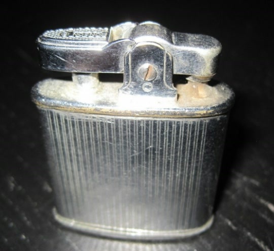 Vintage RONSON TRIUMPH Chrome Engraved Automatic Petrol Lighter  - $14.99