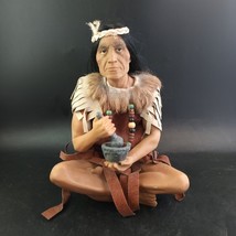 Native American Elder Grinding Medicine Resin Figurine - €42,80 EUR