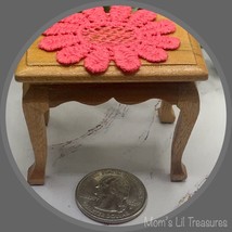Dollhouse Miniatures • Set Of Four Pink Crochet Fabric Doilies Doily Tablecloth - £8.51 GBP