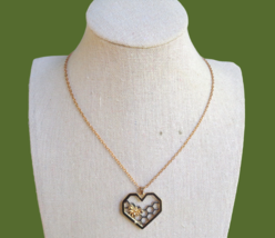 Gold Tone Metal Honeybee Honeycomb Heart Charm Pendant Necklace Nature Jewelry - £6.34 GBP