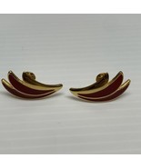 Vintage Gold Tone Dangle Monet Clip On Earring Red Enamel Estate Jewelry KG - $376.33 MXN
