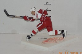 McFarlane NHL Series 2 Brett Hull Action Figure VHTF Detroit Red Wings HOF - $23.92