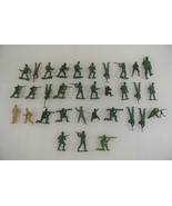 Toy Soldiers Lot of 33 Vintage Army Men MPC Made in Hong Kong Green Grey... - £28.91 GBP