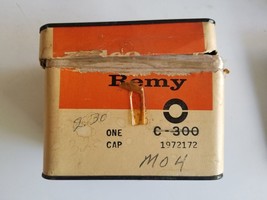 Delco Remy C-300 Distributor Cap 1972172 - $11.17