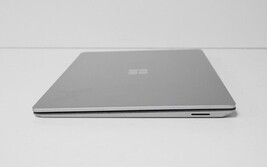 Microsoft Surface Laptop 4 1958 13.5" AMD Ryzen 5 R Edition 8GB RAM 256GB ISSUE image 8