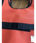 scrimmage vest. Football. Sports.  Hard Acrylic. Orange. - $374.06 MXN