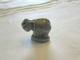 Wade Whimsies Elephant Miniature Figurine Made in England Ceramic  34548 Gray - £14.01 GBP