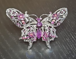 Vintage Unsigned Rhinestone Crystal Purple Silver Tone Butterfly Brooch ... - $30.57