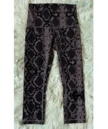 Lululemon Wunder Under Crop Leggings Size 4 Simply Ziggy Snake Gray Deep... - $54.33 CAD