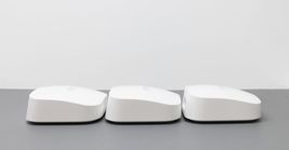 eero Pro 6E S010311 AX5400 Tri-Band Mesh Wi-Fi 6E System (3-pack) image 10